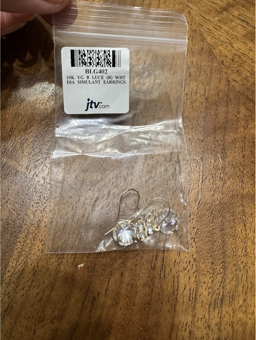 JTV 10K YG B LUCE (R) WHT DIA SIMULANT EARRINGS